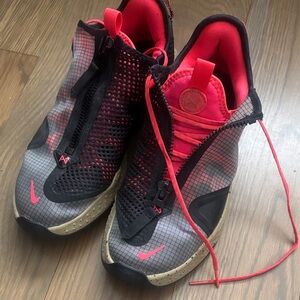 Nike ACG Men's 10 Red, Grey & Black Athletic Sneakers